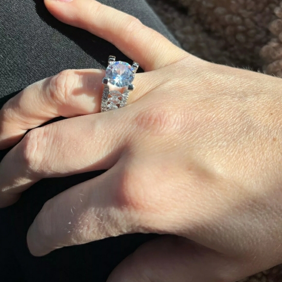 Silver Engagement Ring - Picture 7 of 8